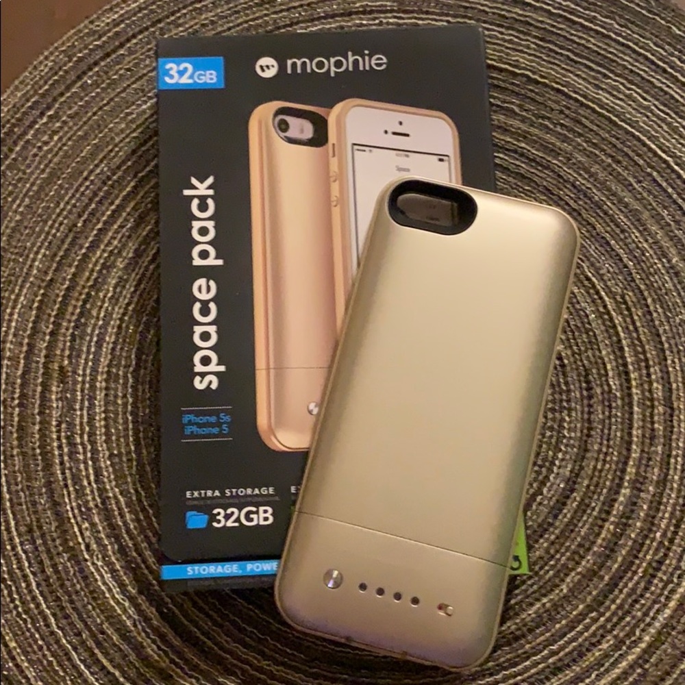 Brand new iPhone 5 mophie